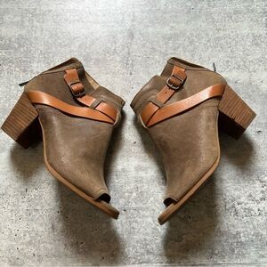 Lucky Brand open toe leather bootie women’s size 8